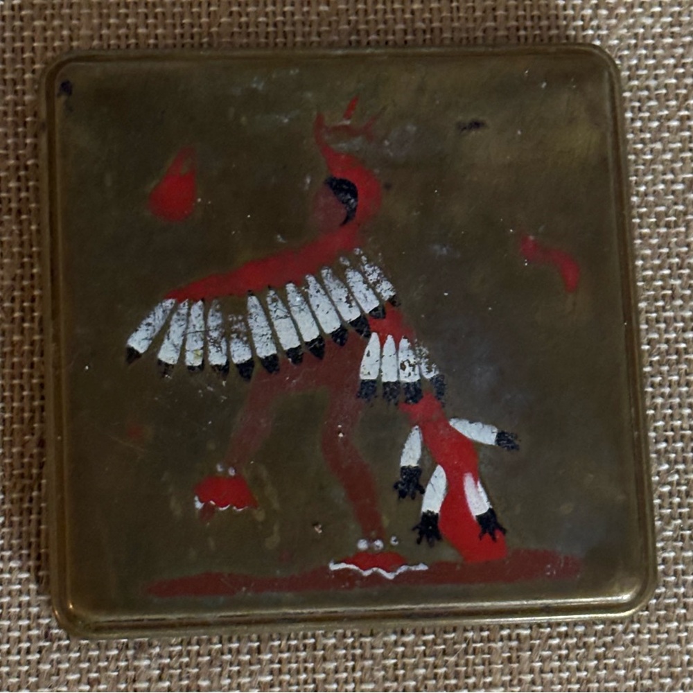 Vintage Compact NATIVE AMERICAN DESIGN Dancing